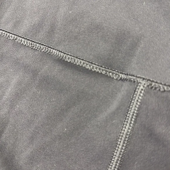 Lululemon Wunder Under Crop (Hi-Rise) (Full-On Luxtreme 21") Black Currant - Picture 7 of 7